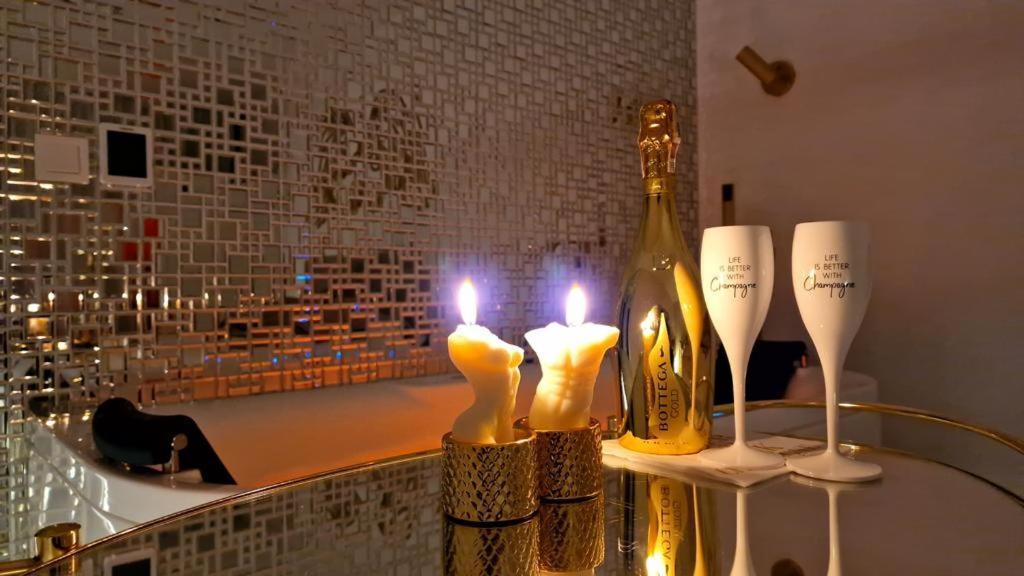 Apartament Gold Sauna&Jacuzzi 코워브제크 외부 사진